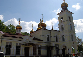  Свято-Никольский Кафедральный собор (г. Владивосток, ул. Махалина, 30)