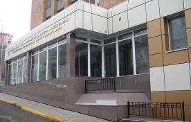 Интерьер и фасад из гранита административного здания в центре Владивостока.